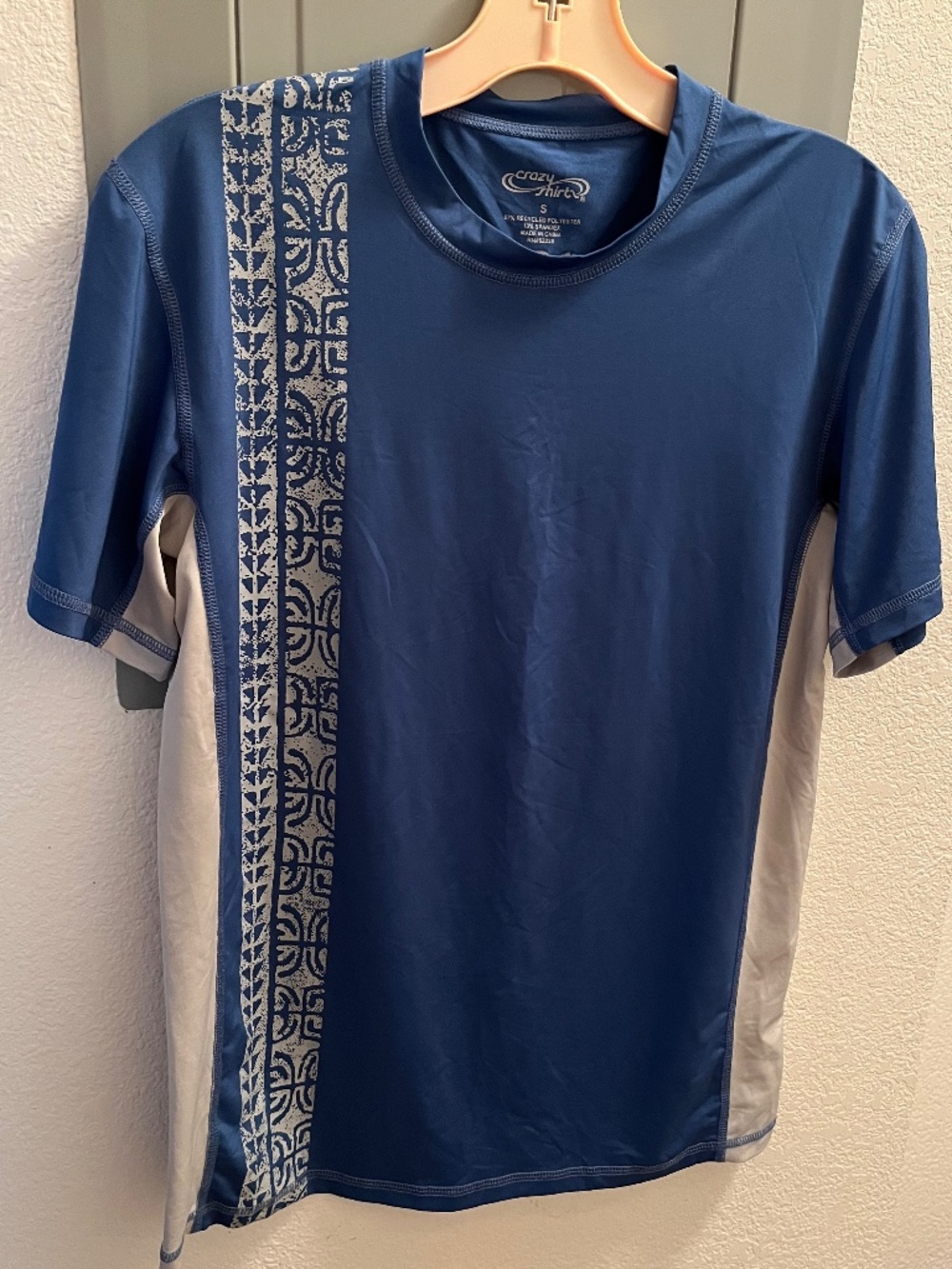 Crazy shirt women top small